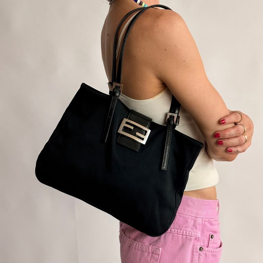 Vintage Fendi Mamma Baguette Shoulder Bag - Black Neoprene
